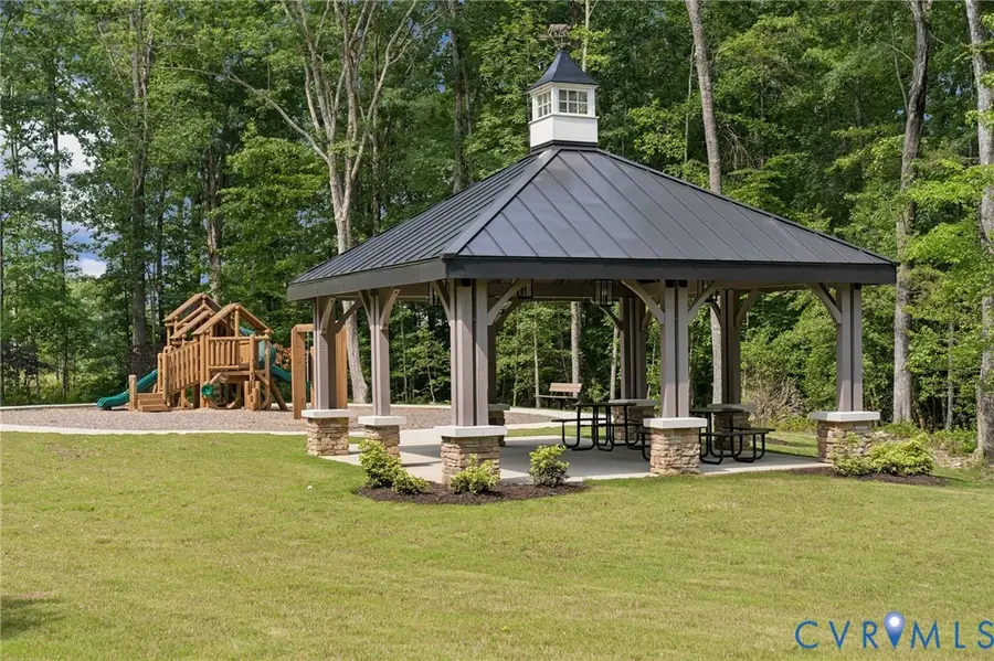 3924 Robins Ridge Drive, Moseley, VA 23120 - Image #3