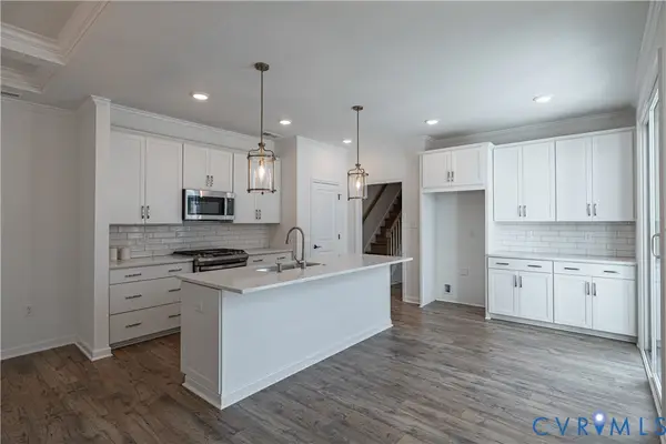 6714 Mayland Ridge Lane, Moseley, VA 23120