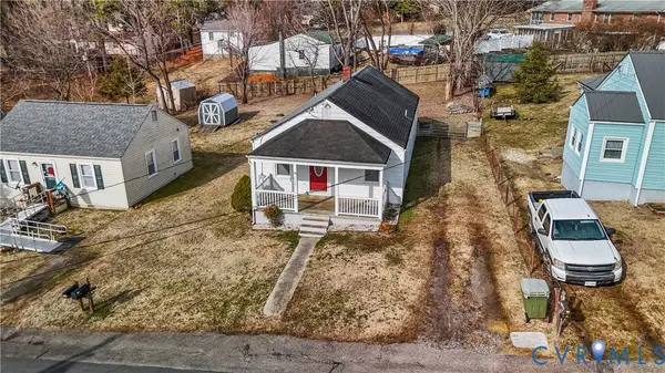 713 Monroe Street, Farmville, VA 23901