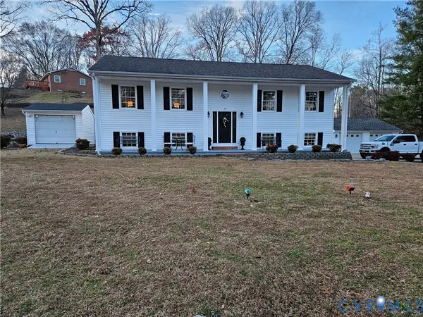 14464 Lipscomb Hill Lane, Milford, VA 22514