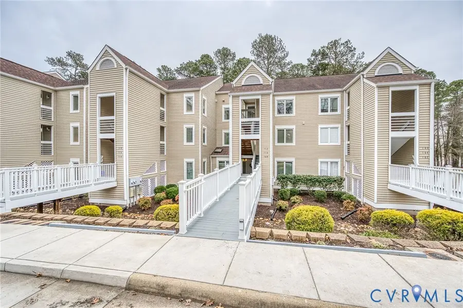 112 Water Pointe Court, Midlothian, VA 23112 - #2