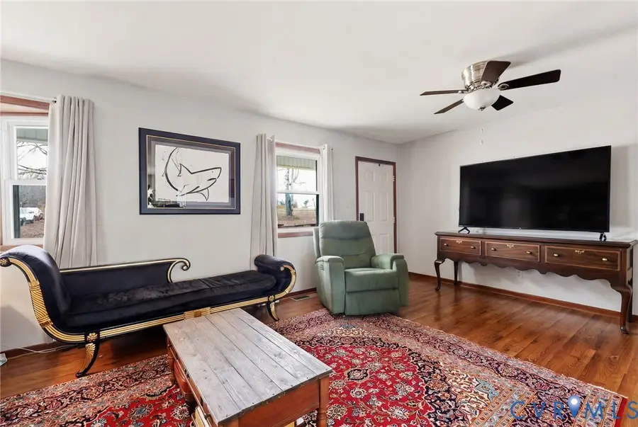 10118 White Oak Church Road, Wilsons, VA 23894 - #2