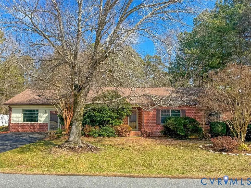 1574 W Maryland Avenue, Crewe, VA 23930 - #1