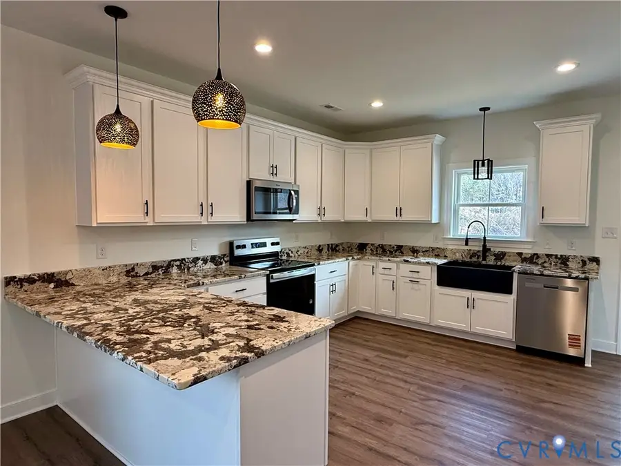 7969 Pennsylvania Avenue, West Point, VA 23181 - #2