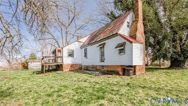 2326 Johnville Road, Dunnsville, VA 22454