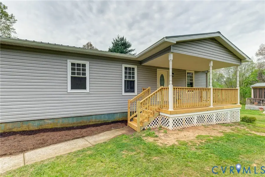 343 Liberty Road, New Canton, VA 23123 - #2