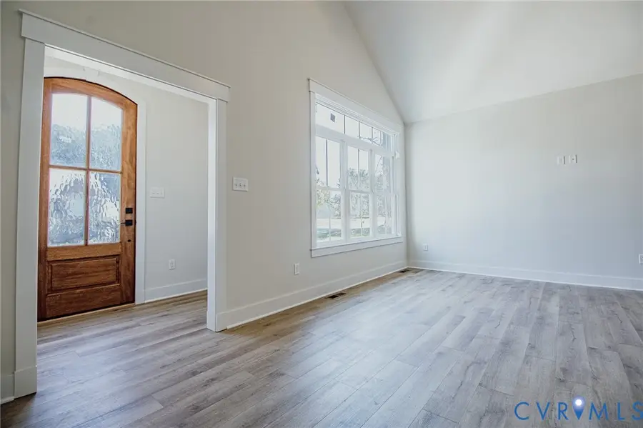 204 Crescent Avenue, Hopewell, VA 23860 - #2