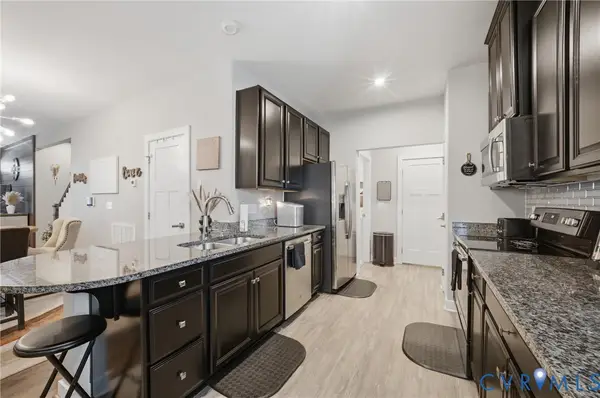 902 Centurion Circle, Chesapeake, VA 23323