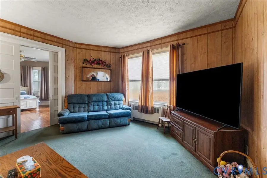 6004 Pine Street, Richmond, VA 23223 - #3