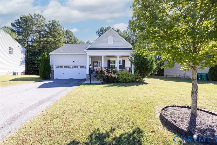 5454 Brandon Bluff Way, Fairfield, VA 23223 - #2