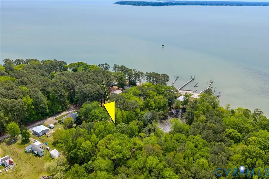 7 Sunsan Beach Road, Deltaville, VA 23043 - #2
