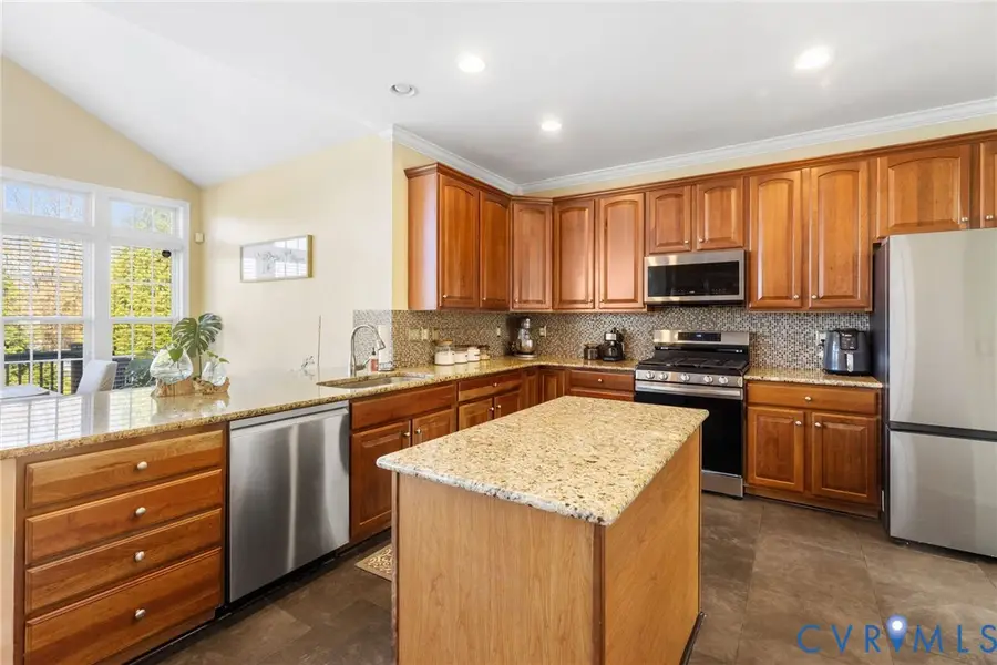 22 Villa Avenue, Zion Crossroads, VA 22942 - #3