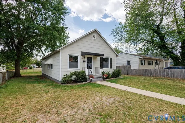 307 Pickett Avenue, Colonial Heights, VA 23834