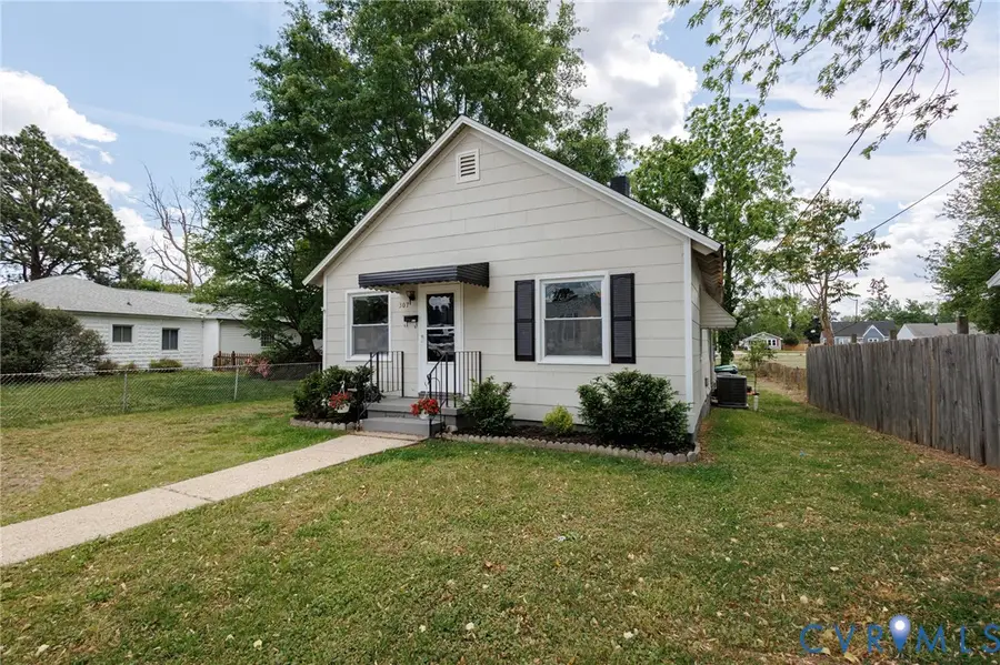 307 Pickett Avenue, Colonial Heights, VA 23834 - #3