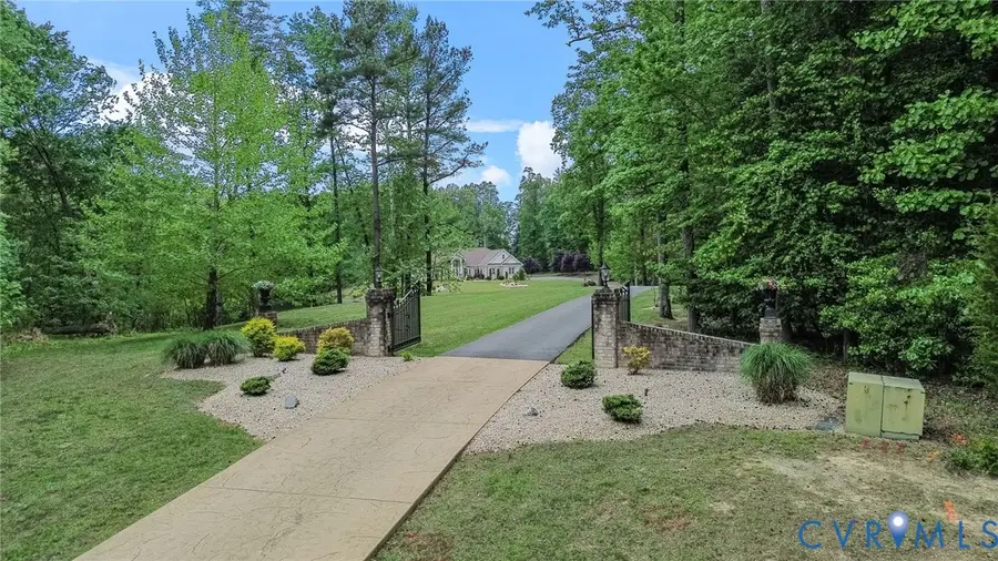 2403 Bermuda Avenue, Chester, VA 23836 - #3