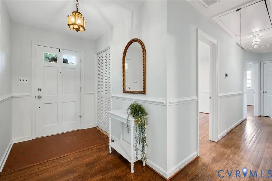 901 Dogwood Drive, Colonial Heights, VA 23834 - #3