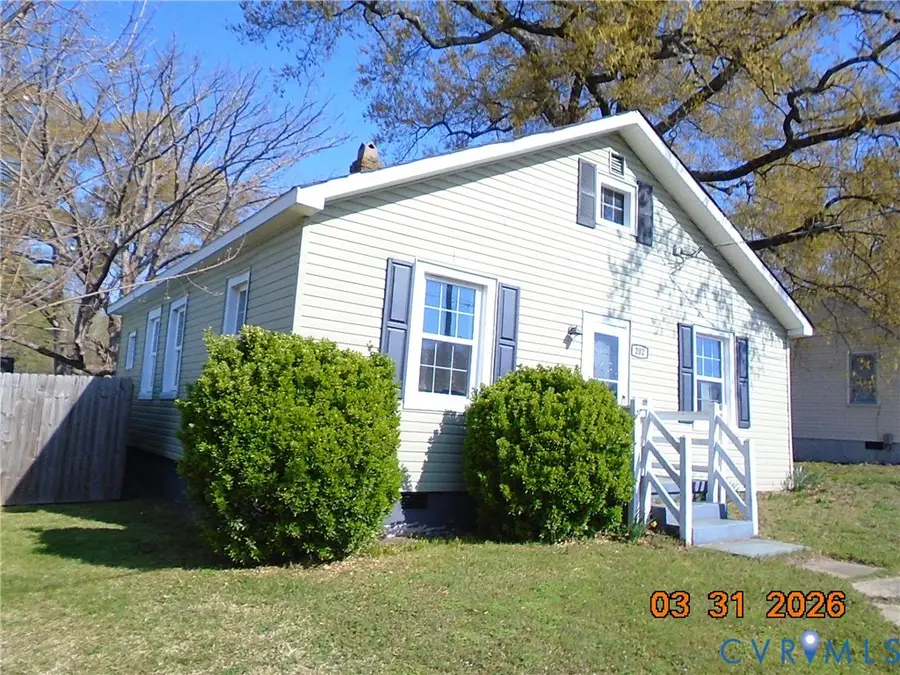 202 N Juniper Ave, Highland Springs, VA 23075 - #2