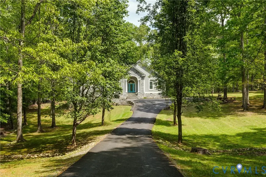 2022 Valley Springs Court, Powhatan, VA 23139 - #3