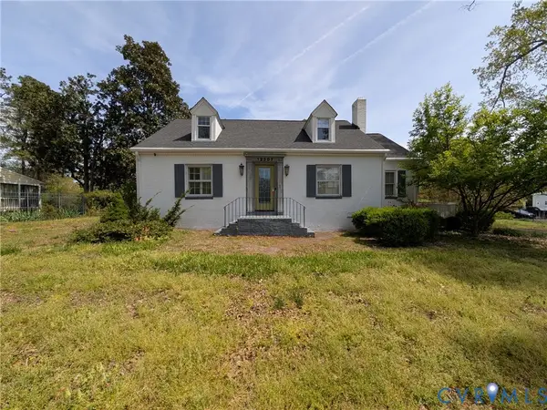 12307 Buckingham Street, Chester, VA 23831