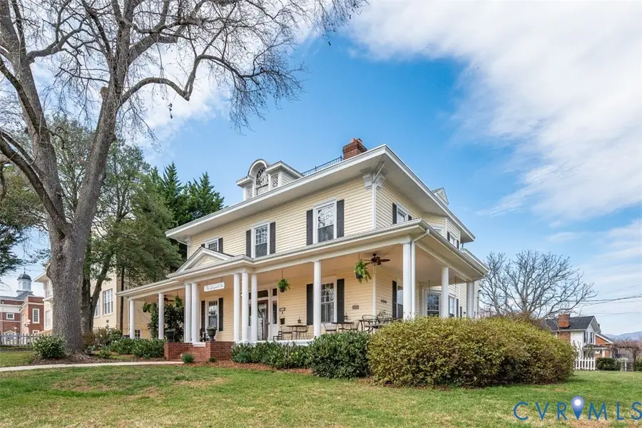 517 Longwood Avenue, Bedford, VA 24523 - #3