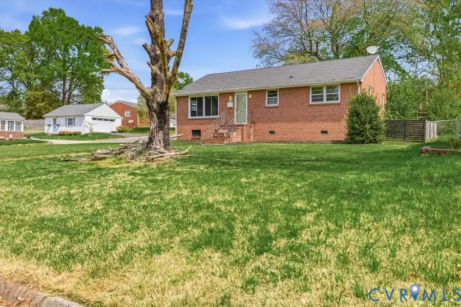 702 Keswick Road, Colonial Heights, VA 23834 - #3