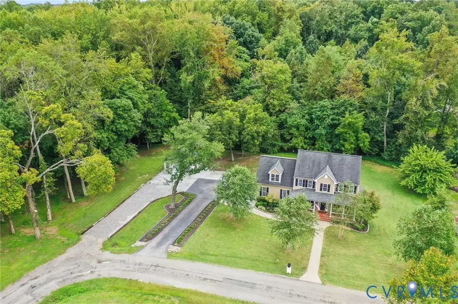 1625 4th Street, Victoria, VA 23974 - #2