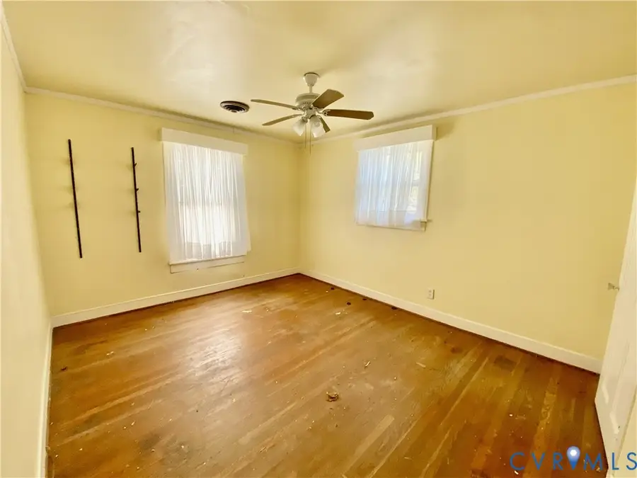 1609 12th Street, Victoria, VA 23974 - #3