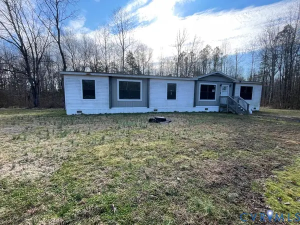 97 Buster Lane, West Point, VA 23181