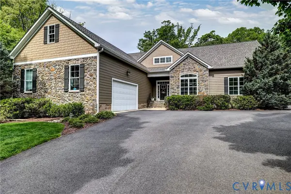 9942 Westhampton Glen Place, Henrico, VA 23238