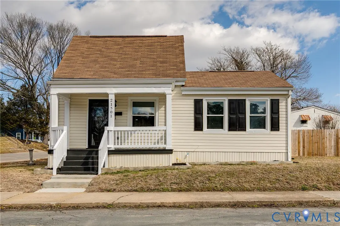 21501 W Jackson Street, Ettrick, VA 23803 - #1