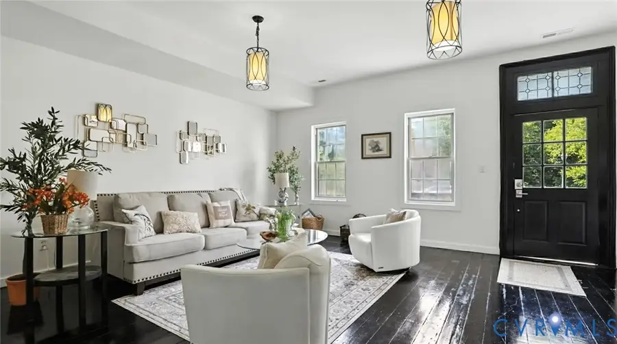 622 Grove Avenue, Petersburg, VA 23803 - #3