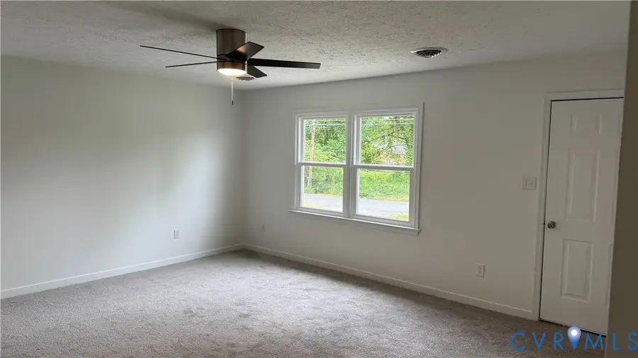 218 N Mapleleaf Avenue, Highland Springs, VA 23075 - #3