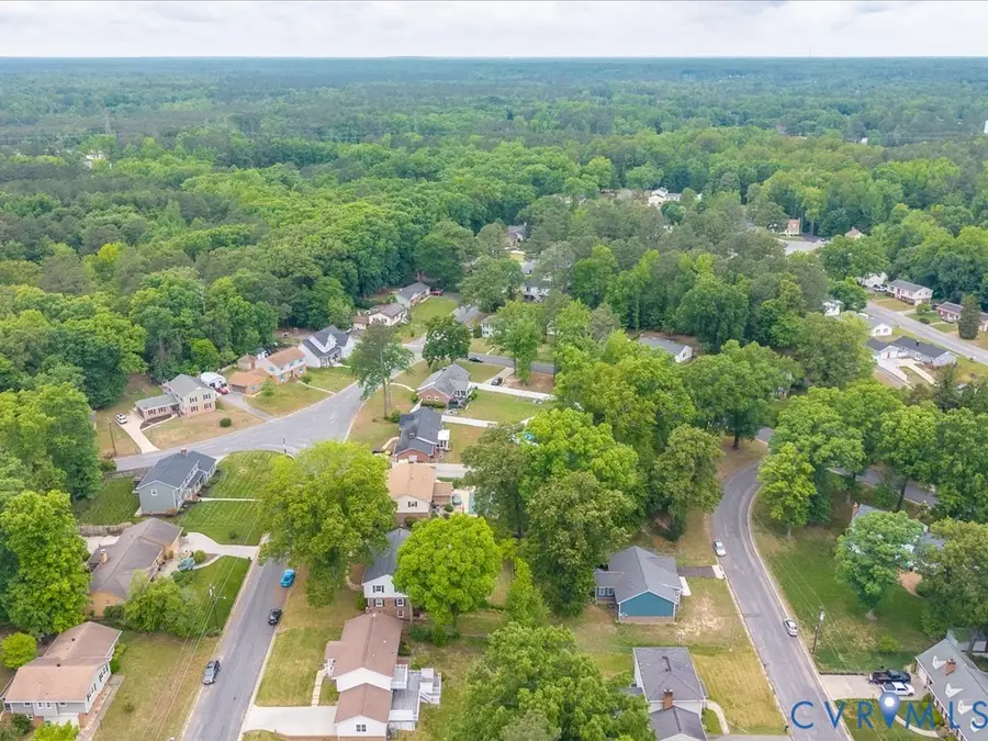 301 Norwood Drive, Colonial Heights, VA 23834 - #3