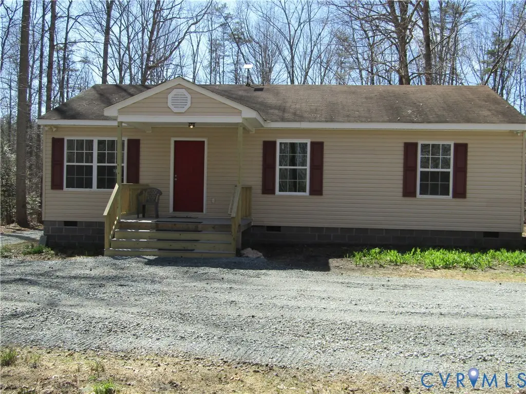 5705 Community House Road, Columbia, VA 23038 - #1