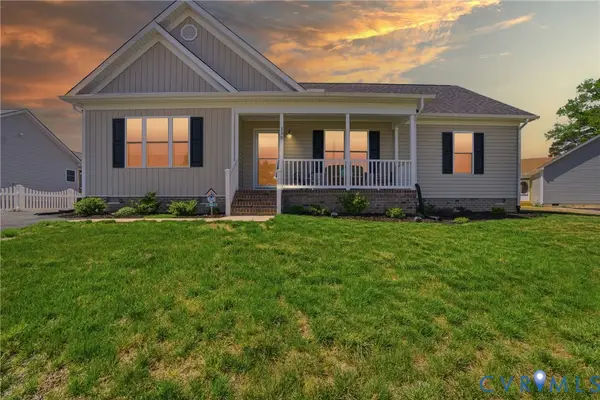 330 Pinecliffe Drive, Colonial Heights, VA 23834