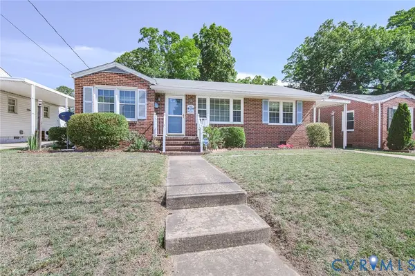 208 Hargrave Avenue, Colonial Heights, VA 23834