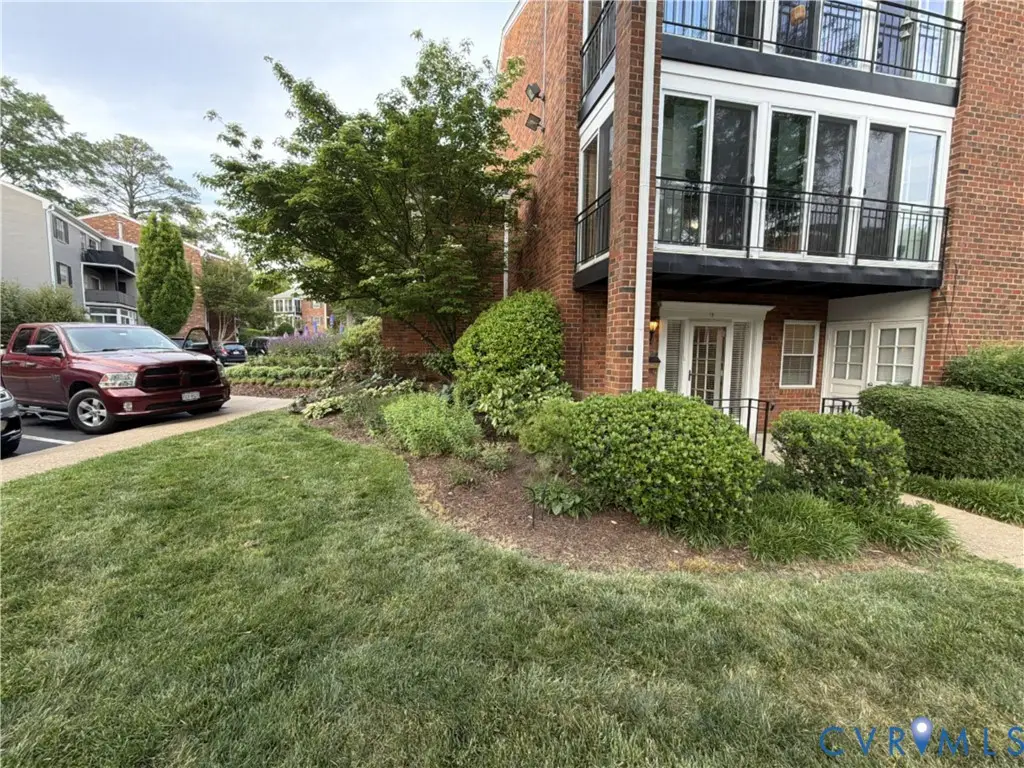 12 Red Fox Lane, Henrico, VA 23228 - #1