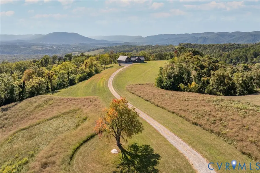 699 Hendrickson Road, Pembroke, VA 24136 - #2