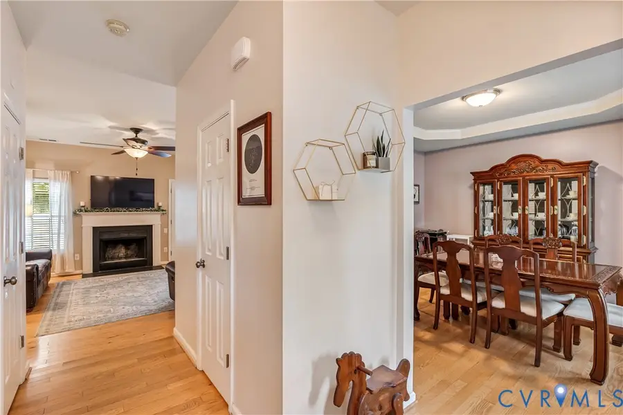 6852 Watch Harbour Circle, Hayes, VA 23072 - #3