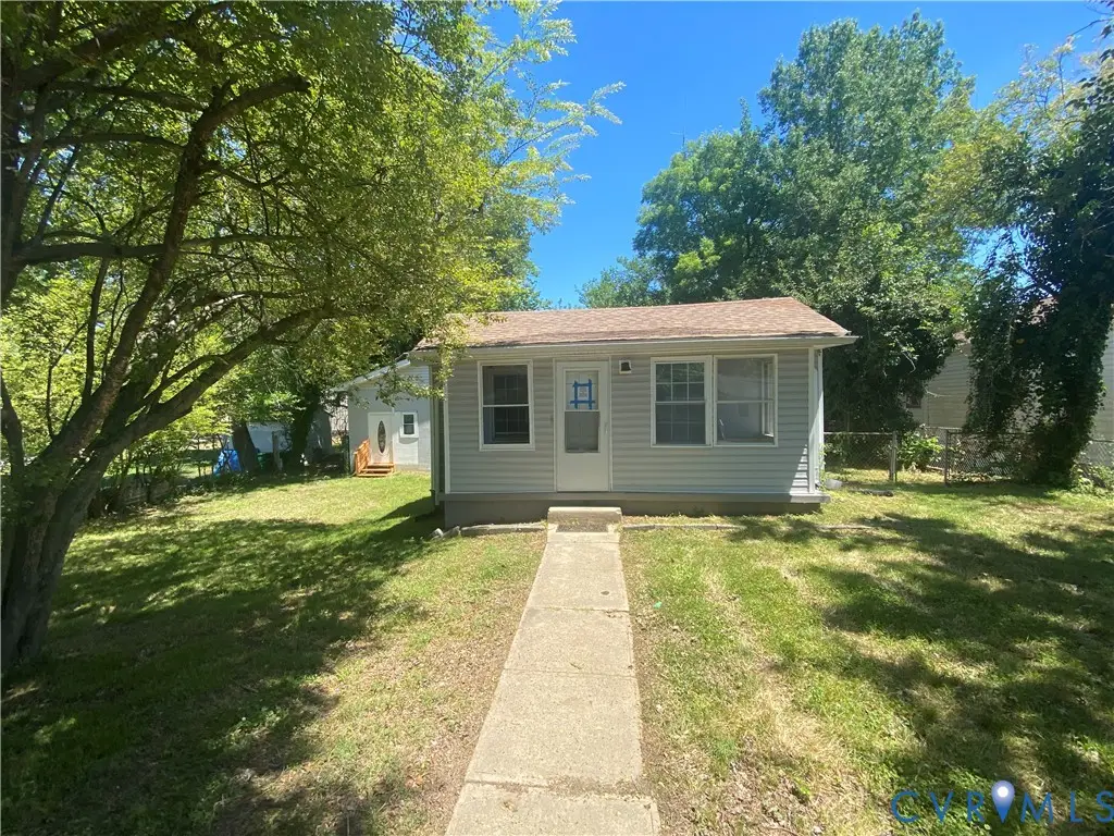 431 S 18th Avenue, Hopewell, VA 23860 - #1