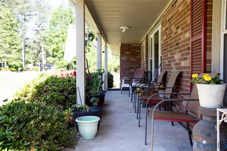 719 E 6th Avenue, Kenbridge, VA 23944 - #2