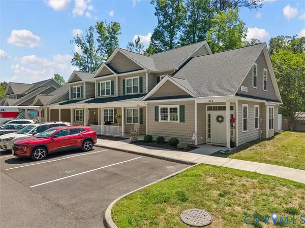 216 Patriots Village Court, West Point, VA 23181