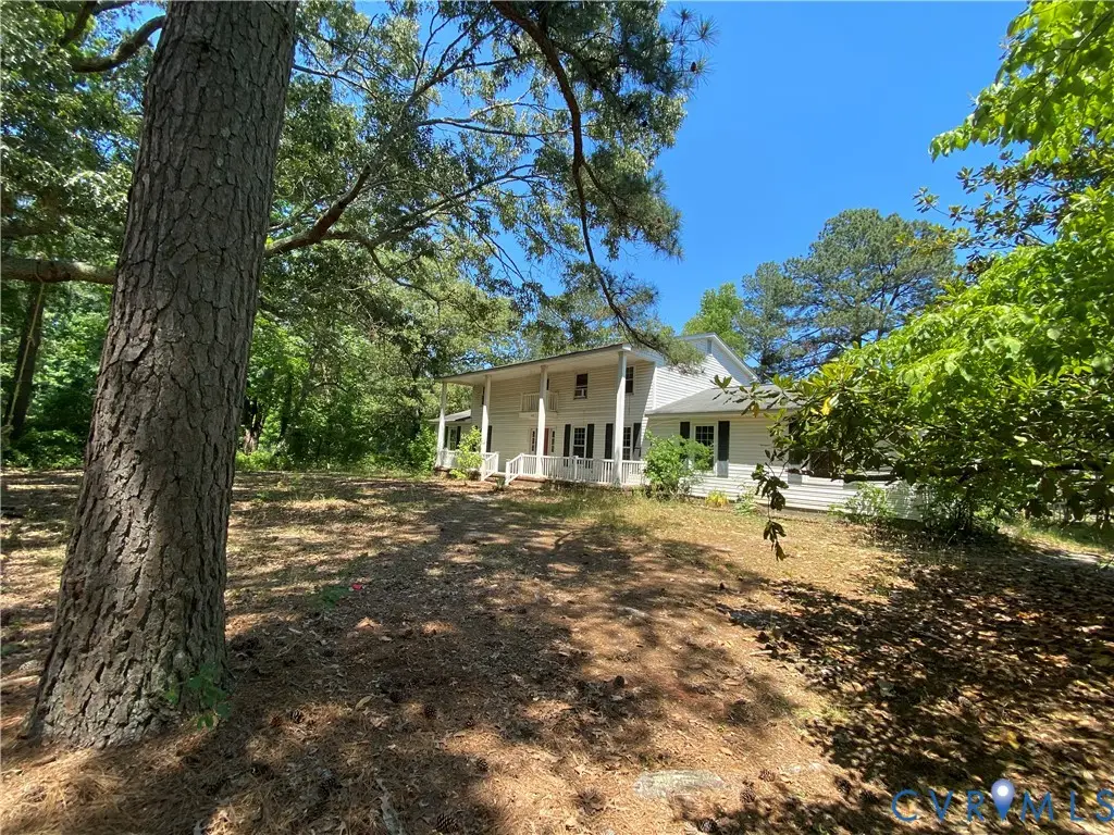 460 Thompson Avenue, West Point, VA 23181 - #1