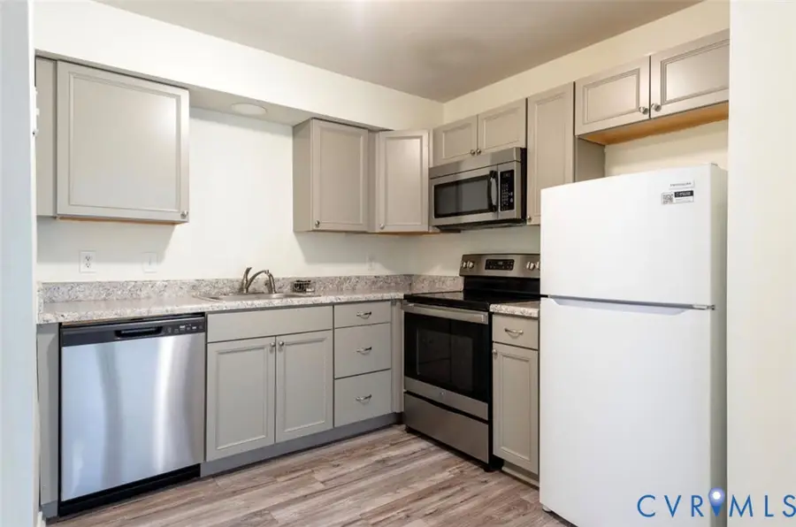 15249 Broadwater Circle, Chester, VA 23831 - #2