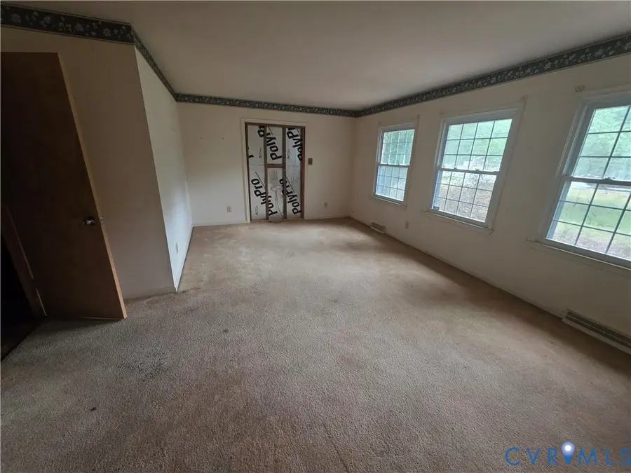 10209 W Huguenot Road, Bon Air, VA 23235 - #3