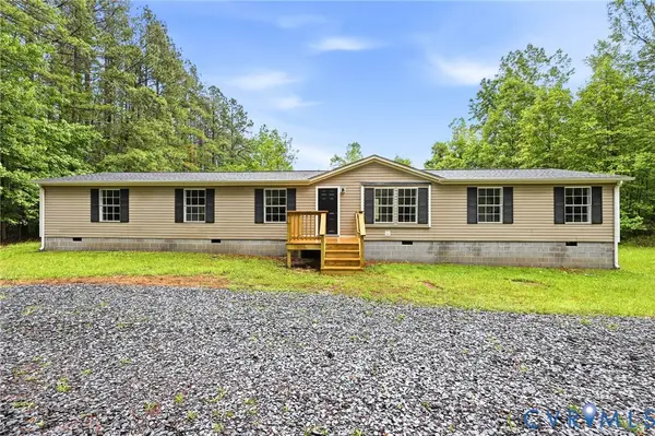 480 Coles Creek Lane, Arvonia, VA 23123
