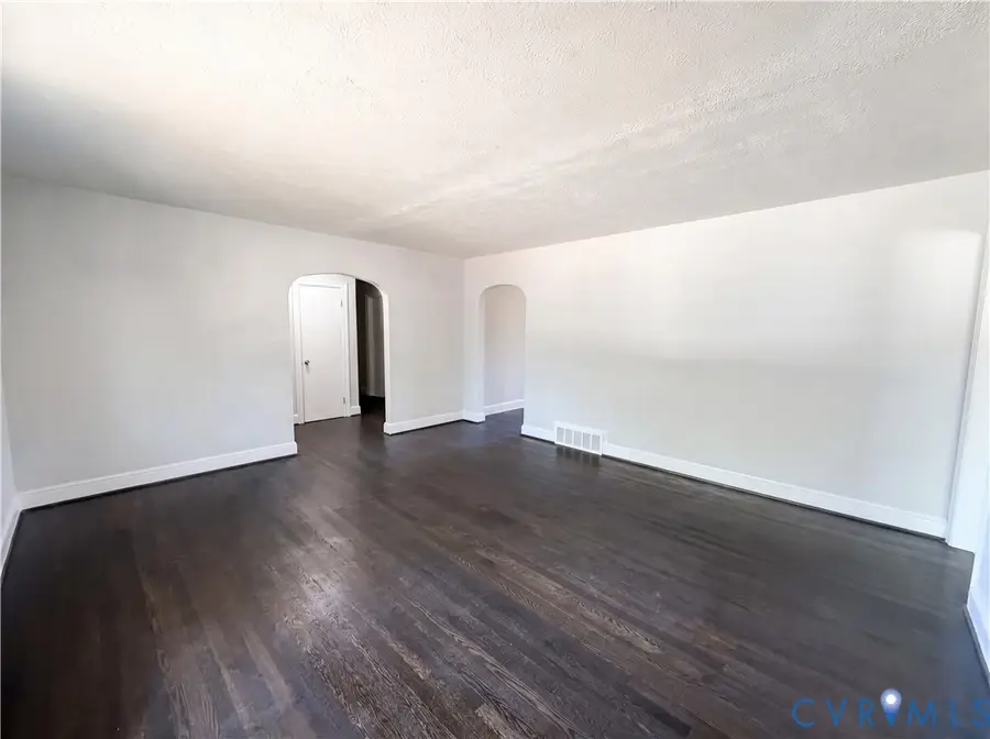 1010 North Avenue, Hopewell, VA 23860 - #3
