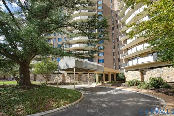 2956 Hathaway Road #U404, Richmond, VA 23225