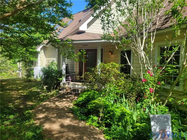450 Perkins Lane, Middlesex, VA 23175