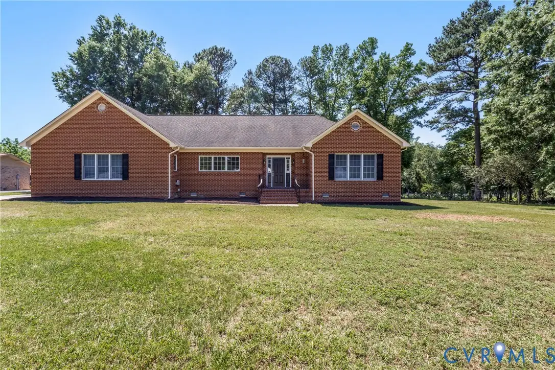 19106 Andrews Drive, Colonial Heights, VA 23803 - #1